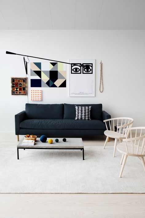 极简主义客厅沙发装饰点缀图