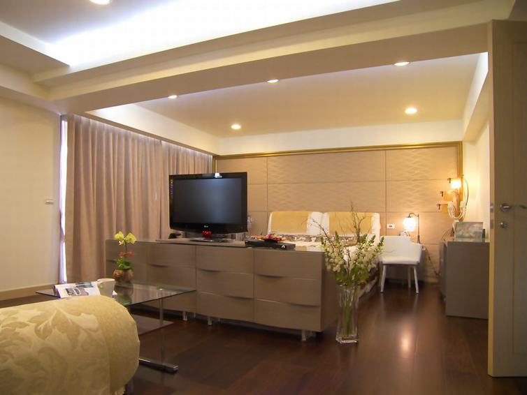 现代家装卧室电视柜设计