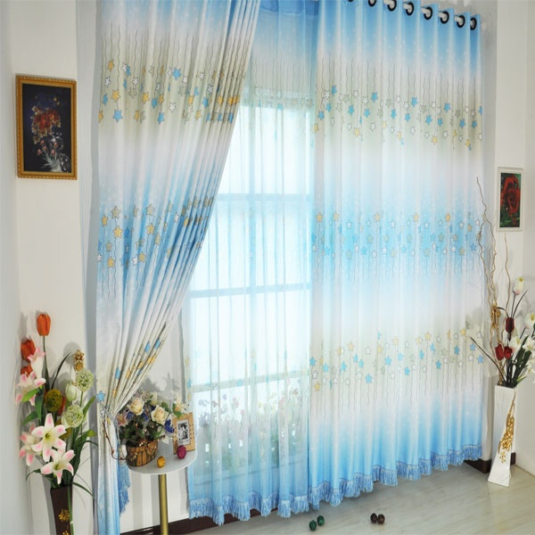 清新宜家客厅窗帘装饰设计