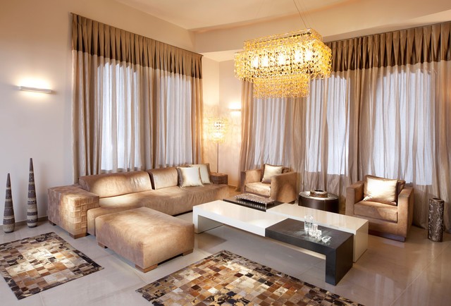浅咖色现代客厅 窗帘沙发装饰图