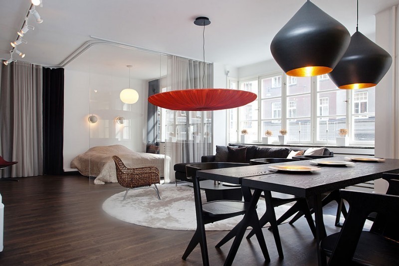 创意现代小户型客厅伞灯装饰图