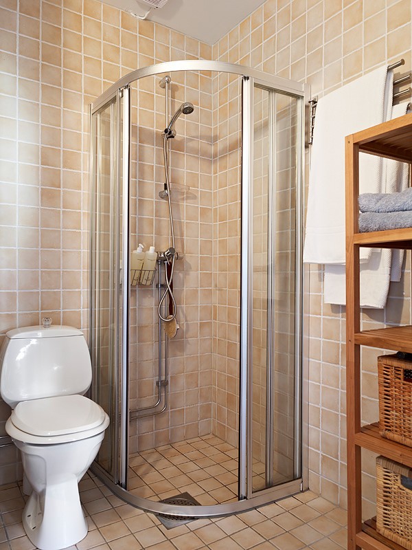 现代风格卫生间淋浴房设计