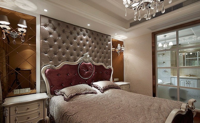 奢华欧式新古典卧室 软包背景墙设计