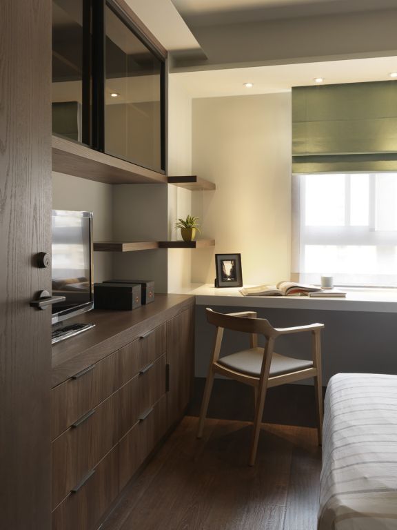 现代家装卧室实木电视柜设计