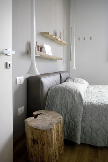 灰色系北欧风卧室 收纳背景墙设计