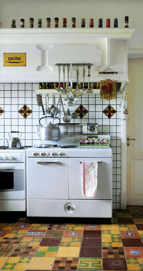 地中海风情厨房设计 靓丽马赛克瓷砖效果图