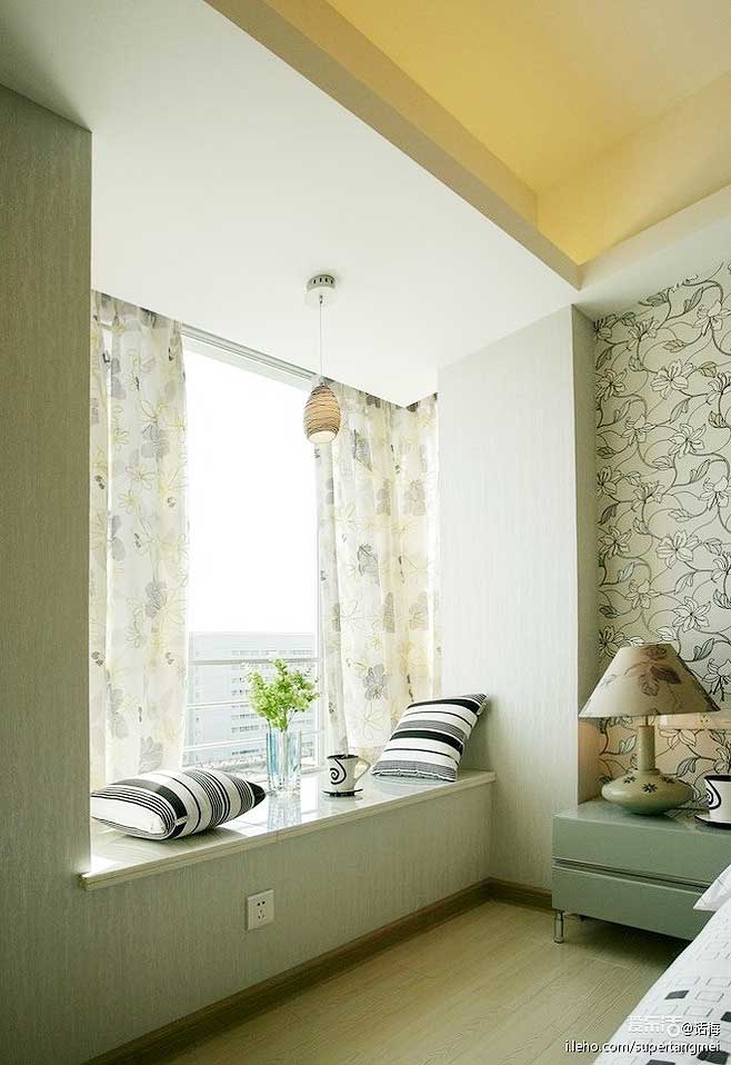 时尚现代简约风卧室飘窗设计图
