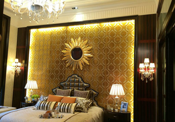 欧式新古典卧室 金色背景墙设计