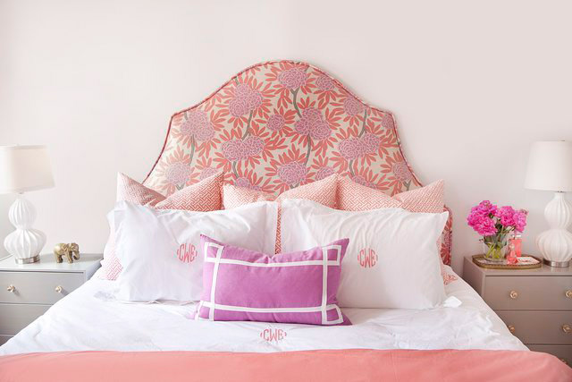 打造浪漫卧室 弧形床头软包图片