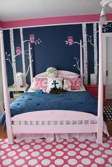 粉蓝色搭配简欧风卧室 手绘卧室背景墙图片
