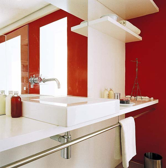 红色简约风卫生间背景墙设计
