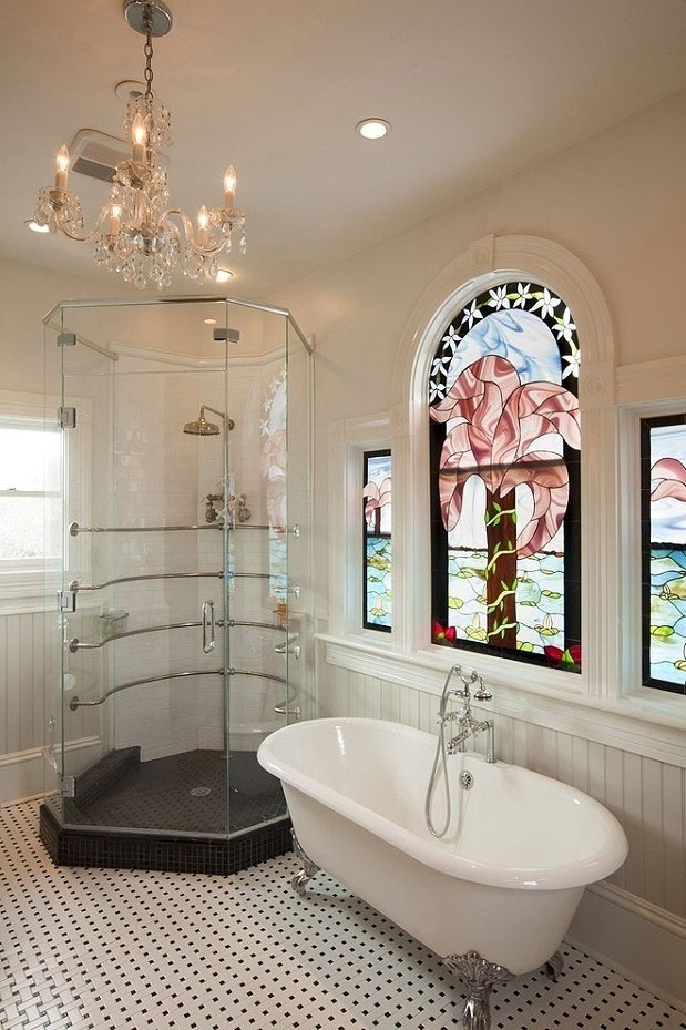 舒适简欧风卫生间 淋浴玻璃隔断门设计