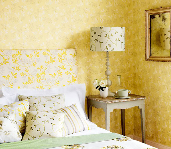 北欧田园风卧室 黄色床头软包设计