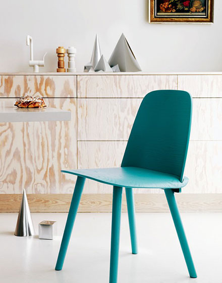 时尚简约风餐厅 个性孔雀蓝餐椅设计