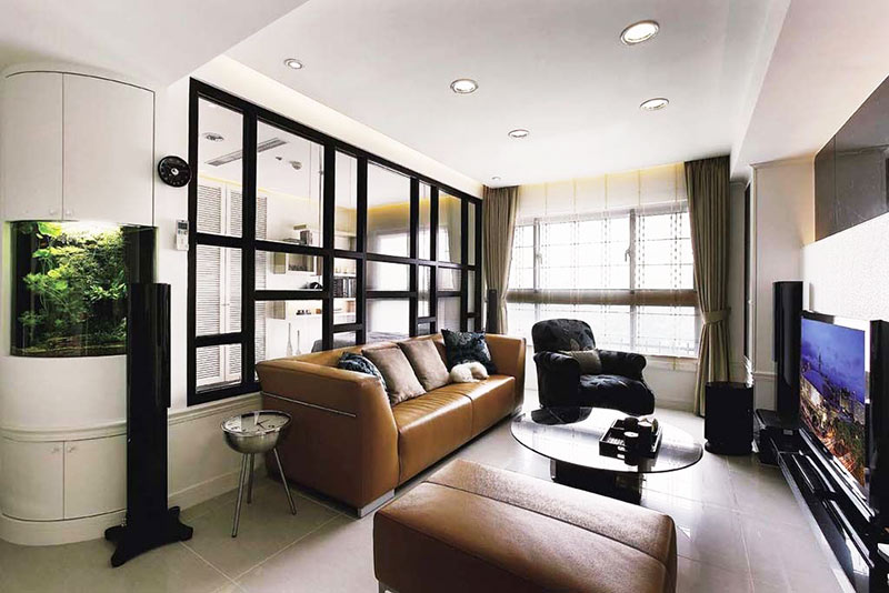 休闲现代美式客厅玻璃隔断设计
