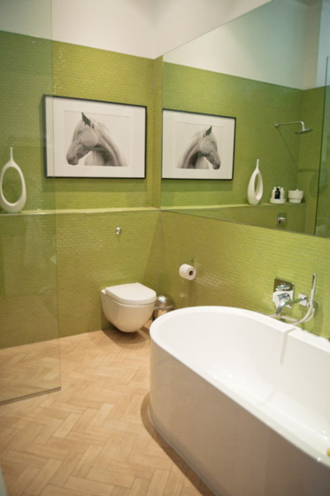 清新抹绿色简欧风 卫生间照片墙效果图