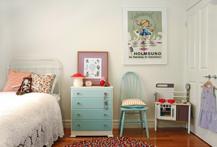 4款卧室床头柜设计 小清新色彩点缀家居