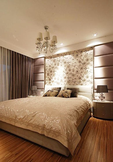 浪漫雅致简欧风卧室背景墙设计