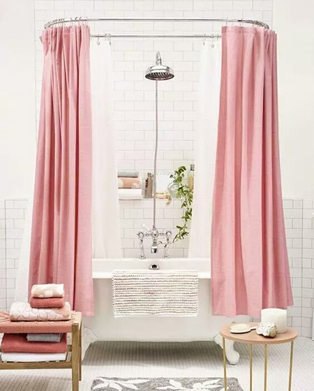 清新甜美北欧风卫生间 粉色浴帘装修设计