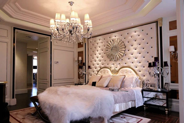 豪华优雅欧式卧室 软包背景墙设计