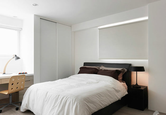 现代简约风卧室 黑色床头柜设计