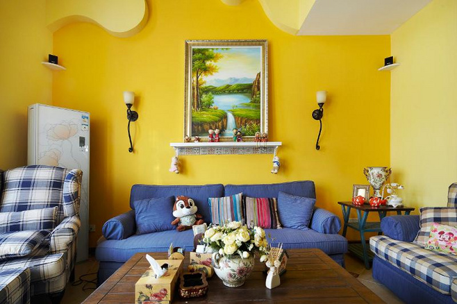 文艺地中海风情客厅 柠檬黄背景墙设计