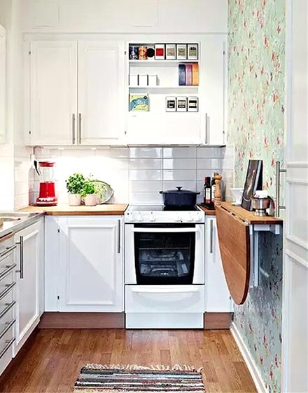 纯净北欧风小厨房 墙面折叠餐桌设计