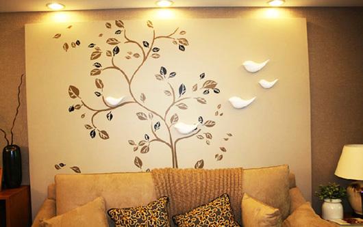 日式客厅沙发 手绘墙发财树设计