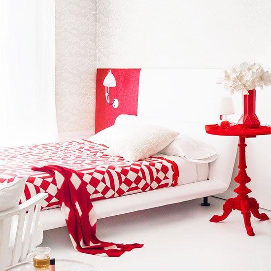 时尚红白配 简欧风婚房床头灯设计