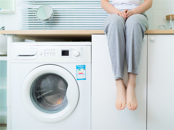 网上如何选购洗衣机  洗衣机出现故障如何解决