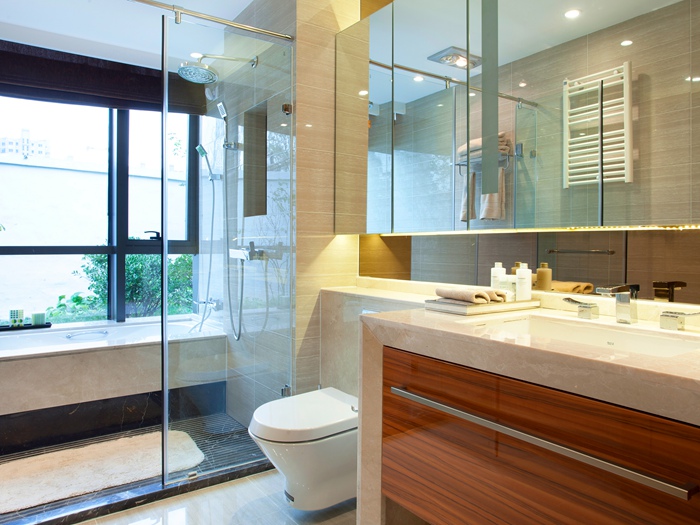 沐浴玻璃房的安装  沐浴玻璃房设计