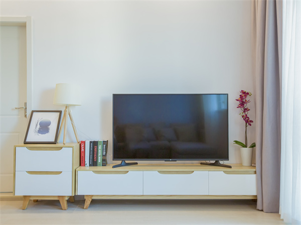 L形电视柜的选择技巧 电视柜材质种类有哪些