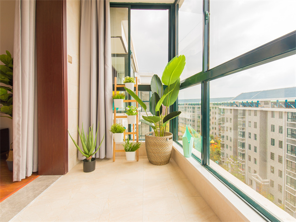阳台装饰装修方法介绍  阳台装饰时适合种植哪些植物