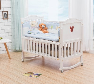 床太软影响宝宝脊柱发育？婴儿床该怎么选？