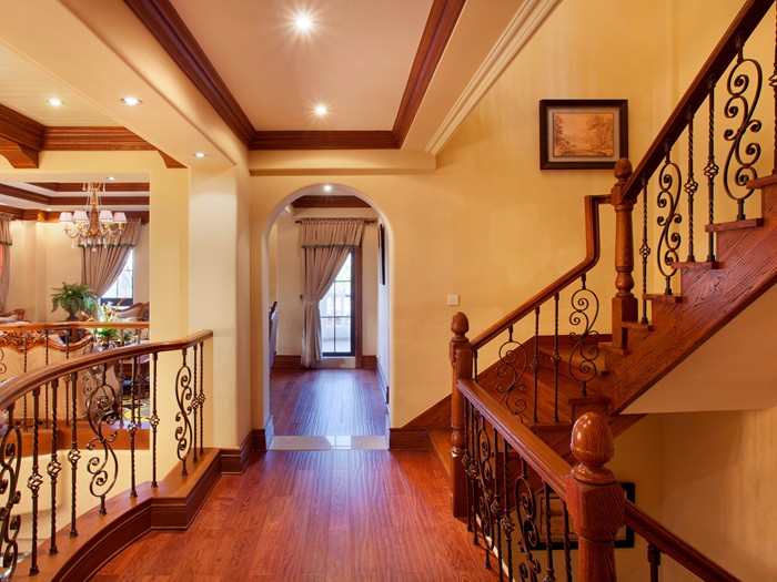 家里楼梯踏步尺寸多少合适？楼梯踏步可用的材料
