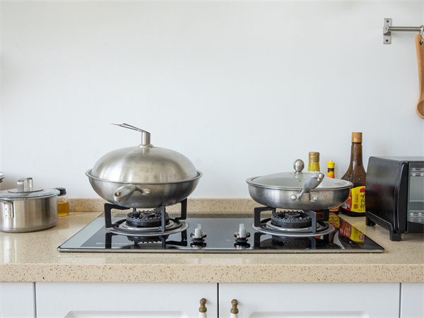 厨具不锈钢用哪种原材料好  厨具不锈钢的优点